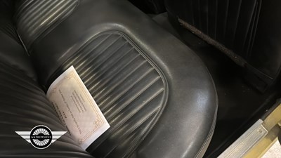 Lot 16 - 1962 VAUXHALL