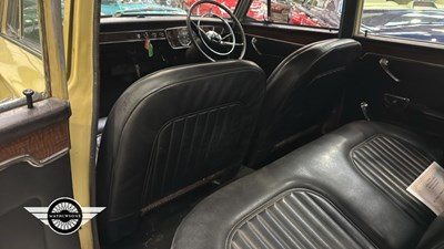 Lot 16 - 1962 VAUXHALL