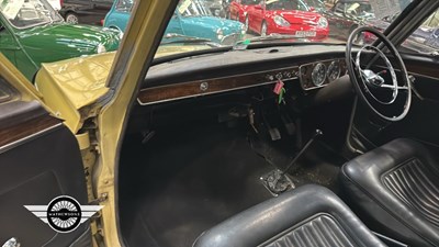 Lot 16 - 1962 VAUXHALL