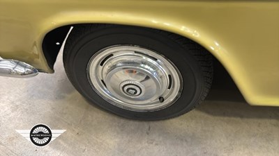 Lot 16 - 1962 VAUXHALL