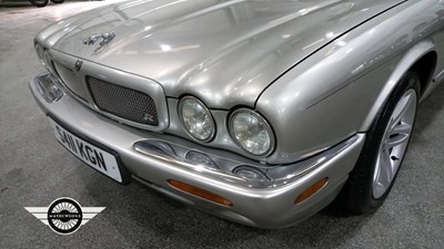 Lot 14 - 1998 JAGUAR XJ SPORT V8 AUTO