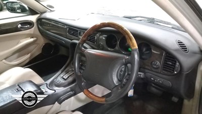 Lot 14 - 1998 JAGUAR XJ SPORT V8 AUTO