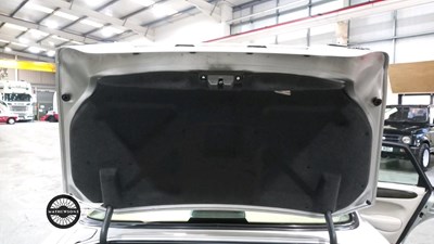 Lot 14 - 1998 JAGUAR XJ SPORT V8 AUTO