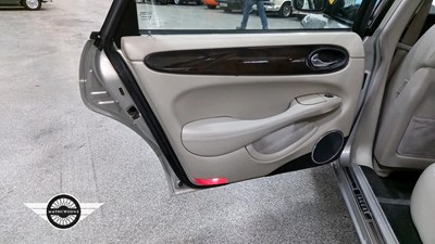 Lot 14 - 1998 JAGUAR XJ SPORT V8 AUTO