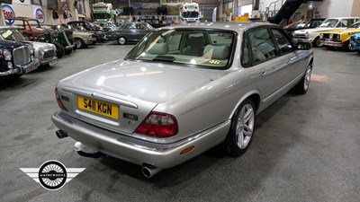 Lot 14 - 1998 JAGUAR XJ SPORT V8 AUTO