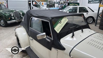 Lot 352 - 1974 FORD SPARTAN 1600