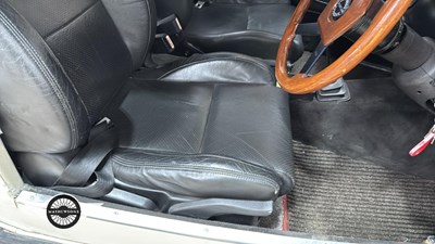Lot 352 - 1974 FORD SPARTAN 1600