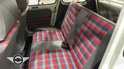 Lot 282 - 1986 RENAULT 4 GT L