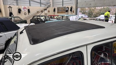 Lot 282 - 1986 RENAULT 4 GT L