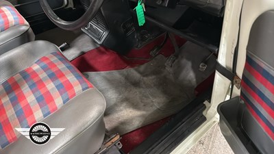 Lot 282 - 1986 RENAULT 4 GT L