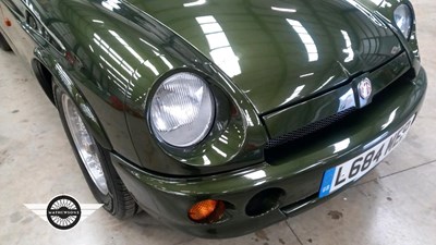 Lot 472 - 1994 ROVER / MG