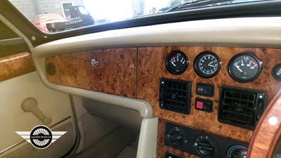 Lot 472 - 1994 ROVER / MG