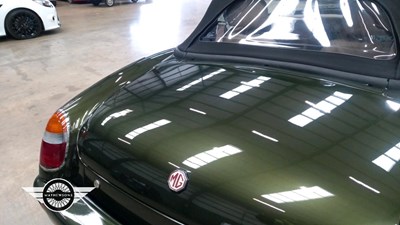 Lot 472 - 1994 ROVER / MG