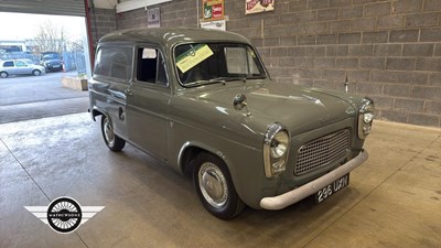 Lot 818 - 1960 FORD