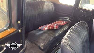 Lot 830 - 1930 SINGER