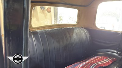 Lot 830 - 1930 SINGER