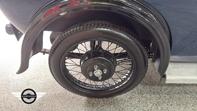 Lot 830 - 1930 SINGER