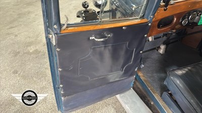 Lot 830 - 1930 SINGER