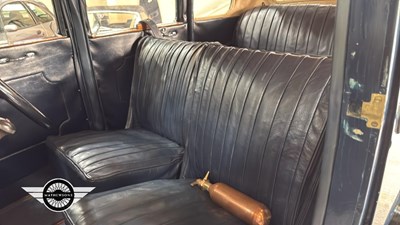 Lot 830 - 1930 SINGER