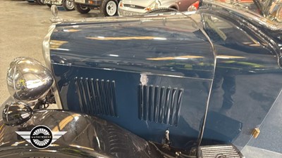 Lot 830 - 1930 SINGER