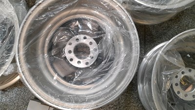 Lot 797 - 5 X CRAGER AERO H/T SERIES MULTI STUD RIMS