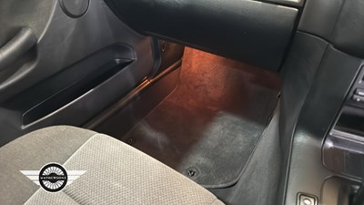 Lot 732 - 1997 BMW 323I AUTO