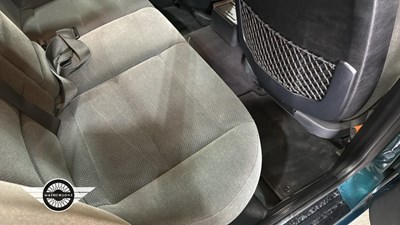 Lot 732 - 1997 BMW 323I AUTO