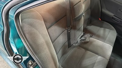Lot 732 - 1997 BMW 323I AUTO