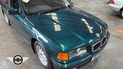 Lot 732 - 1997 BMW 323I AUTO