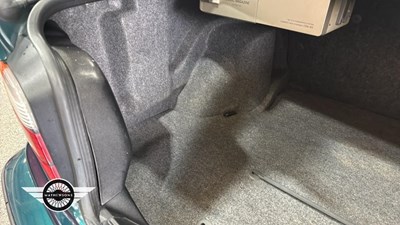 Lot 732 - 1997 BMW 323I AUTO