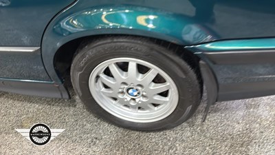 Lot 732 - 1997 BMW 323I AUTO