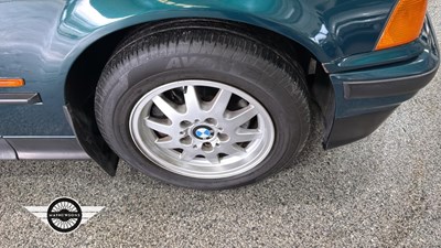 Lot 732 - 1997 BMW 323I AUTO