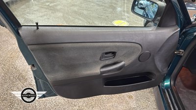 Lot 732 - 1997 BMW 323I AUTO