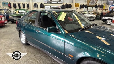 Lot 732 - 1997 BMW 323I AUTO
