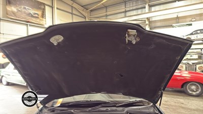 Lot 732 - 1997 BMW 323I AUTO
