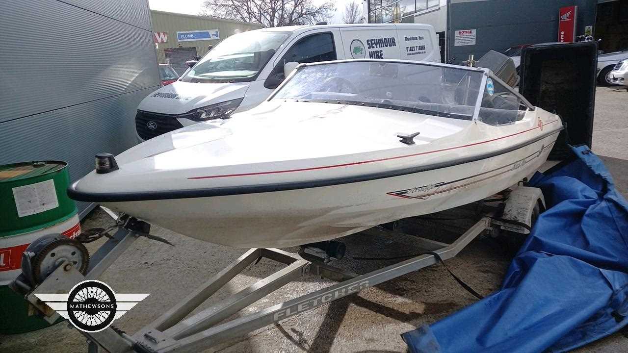 Lot 864 - FLETCHER SPEEDBOAT/SKI + FLETCHER TRAILER