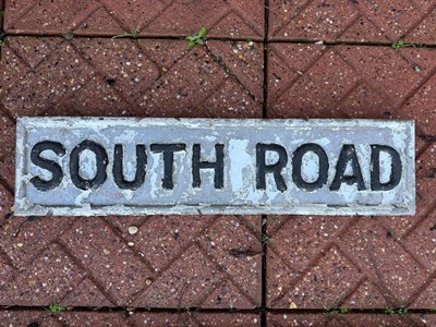 Lot 513 - CAST SOUTH ROAD SIGN 24.5 " X 6"