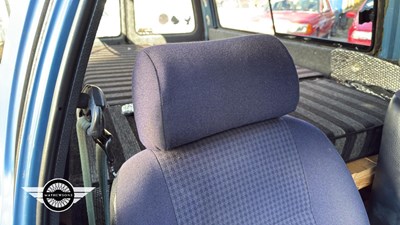 Lot 678 - 1990 FORD ESCORT 35