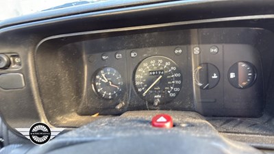Lot 678 - 1990 FORD ESCORT 35