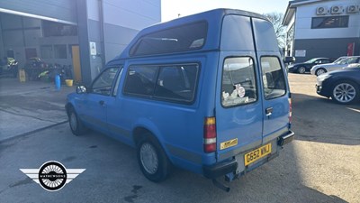 Lot 678 - 1990 FORD ESCORT 35