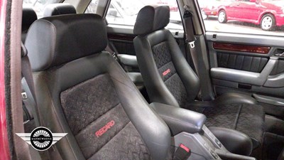Lot 899 - 1999 ROVER 820 VITESSE