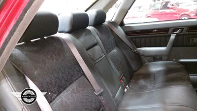 Lot 899 - 1999 ROVER 820 VITESSE