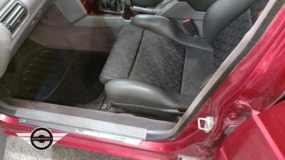 Lot 899 - 1999 ROVER 820 VITESSE