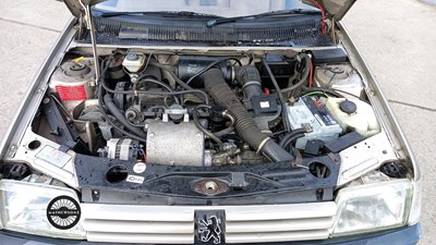 Lot 542 - 1992 PEUGEOT 205 GENTRY AUTO