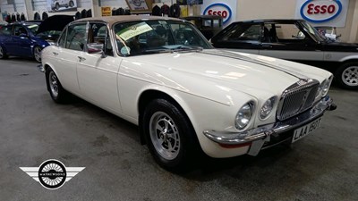 Lot 834 - 1978 DAIMLER SOVEREIGN 4.2 LWB AUTO