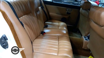 Lot 834 - 1978 DAIMLER SOVEREIGN 4.2 LWB AUTO