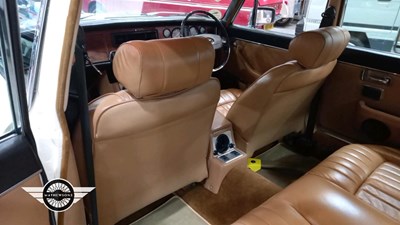 Lot 834 - 1978 DAIMLER SOVEREIGN 4.2 LWB AUTO
