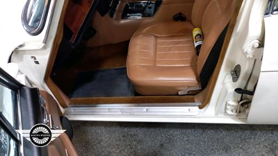 Lot 834 - 1978 DAIMLER SOVEREIGN 4.2 LWB AUTO