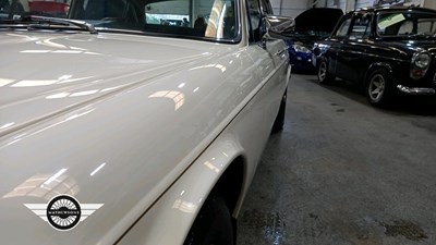 Lot 834 - 1978 DAIMLER SOVEREIGN 4.2 LWB AUTO