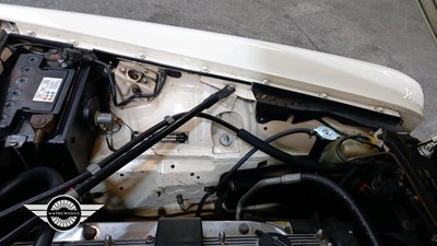 Lot 834 - 1978 DAIMLER SOVEREIGN 4.2 LWB AUTO